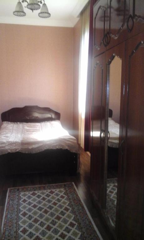 guest house ( guramishvili 19 ) room 4